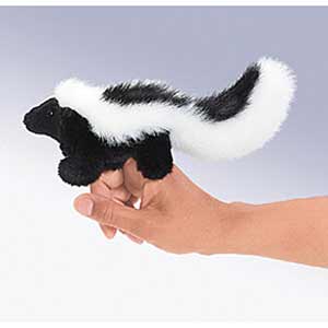 Skunk Finger Puppet